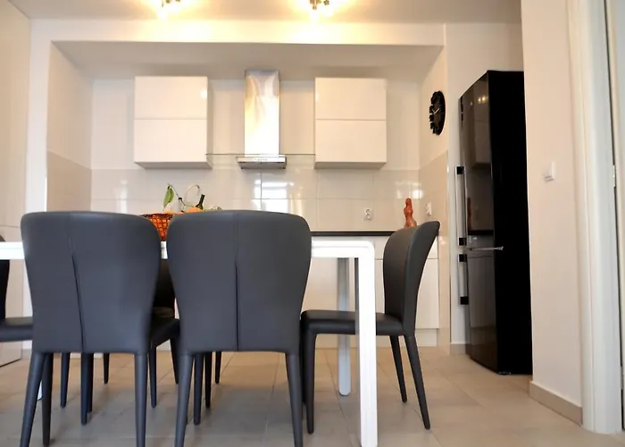 Apartament Chic Ploce *